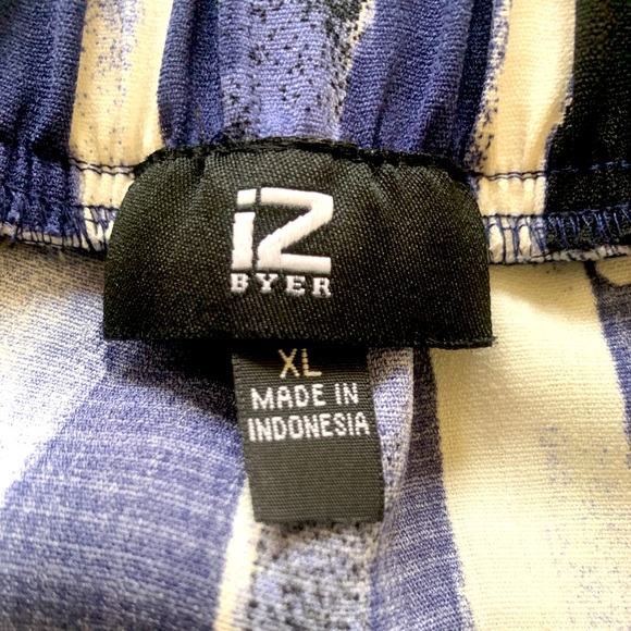 🔴 OVER 50% OFF!!! Iz Byer Women's Blouse - Picture 3 of 5